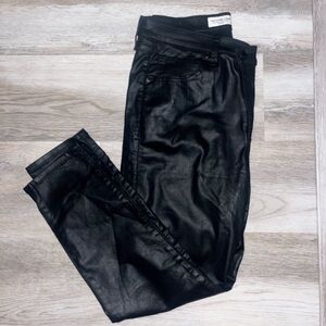 NWOT ABERCOMBIE SUPER SKINNY ANKLE JEANS